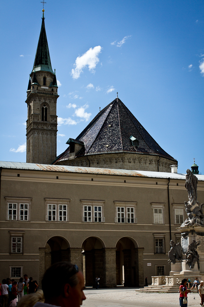 Salzbourg - Clocher du Franzikarnerkirche.